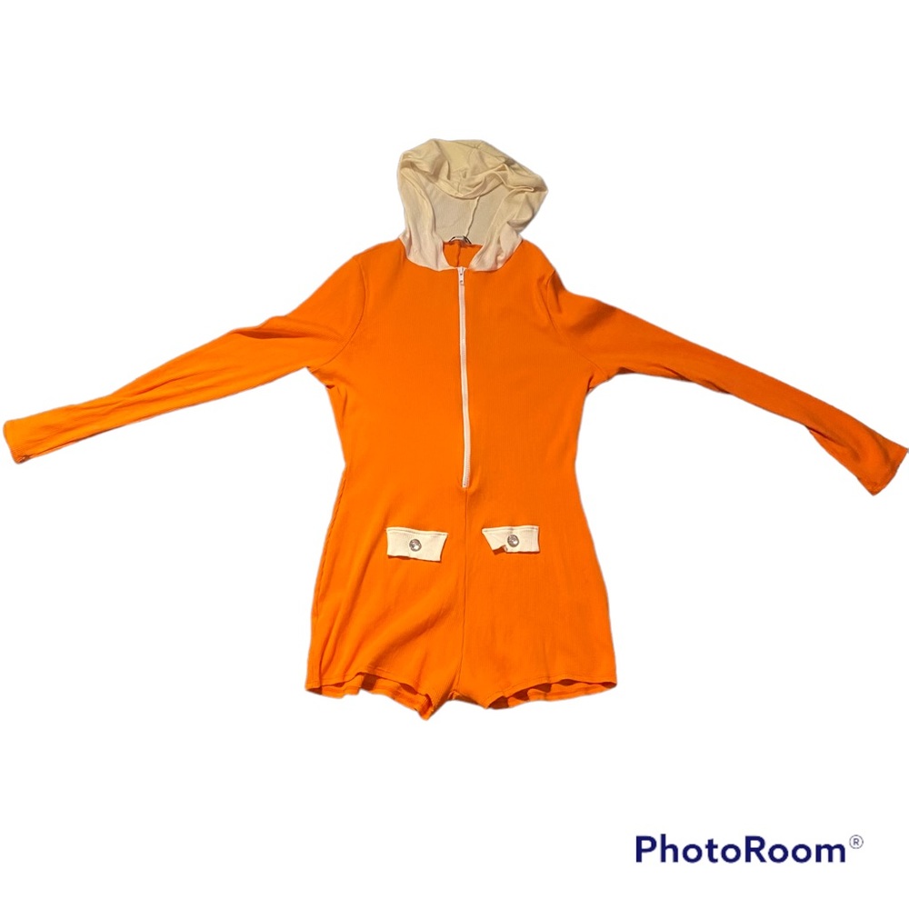 Ribbed romper orange jumpsuit tags off but never worn
